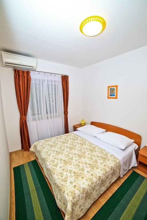 Apartments Bozikovic Ποντστράνα Δωμάτιο φωτογραφία